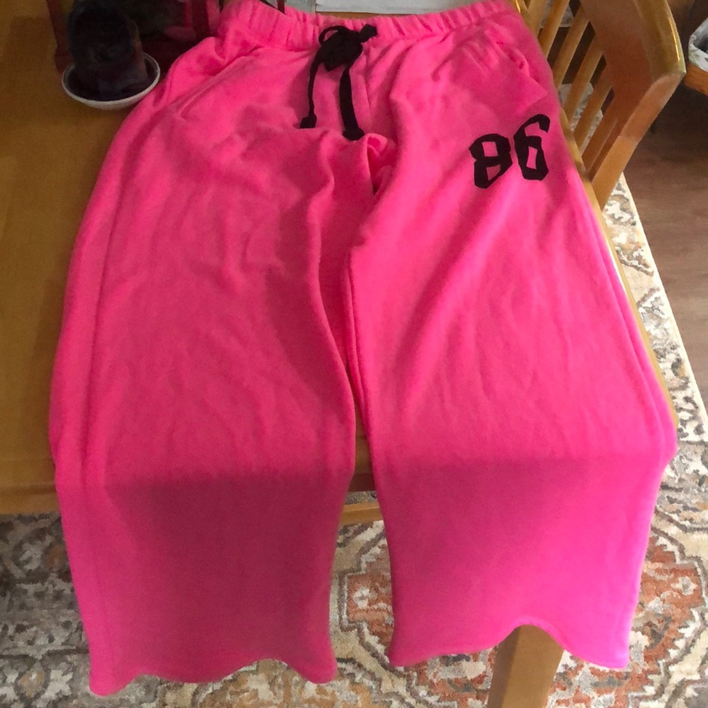 Victoria secret pink new sweatpants never worn